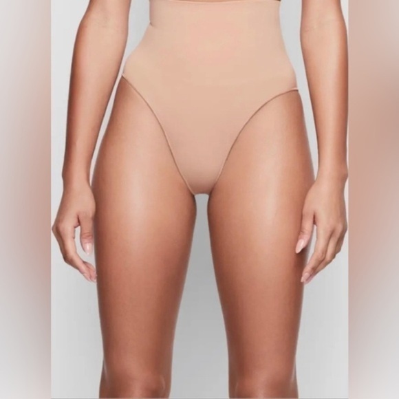 Skims Core Control Brief XXS/XS NWOT - Picture 1 of 6